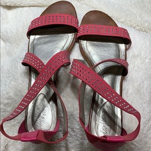 Lovely dressy pink sandals